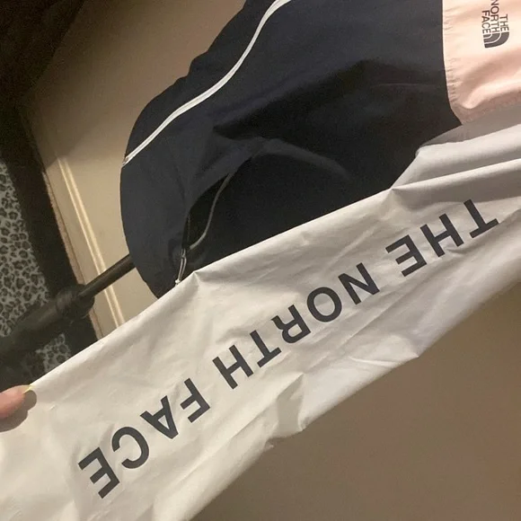 THE NORTH FACE Women’s Windbreaker Navy Blue/Pink/Silver Size Small - Picture 6 of 13